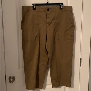 Terra & Sky Women’s Capris